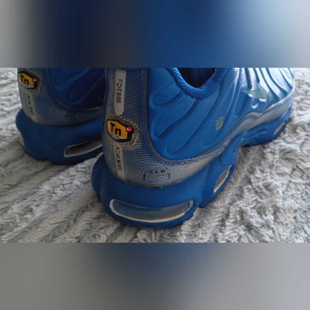 Nike AIRMAXES RARE A COLD WAR... RARE - Picture 7 of 14